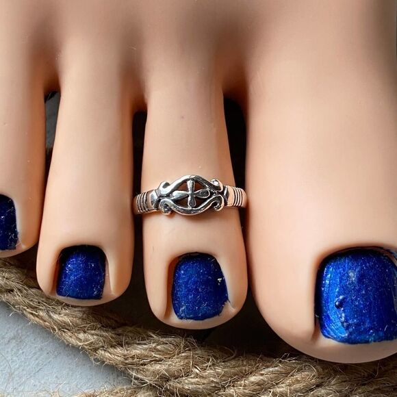 Sterling Silver Cross Toe Ring Midi Ring - Picture 2 of 4